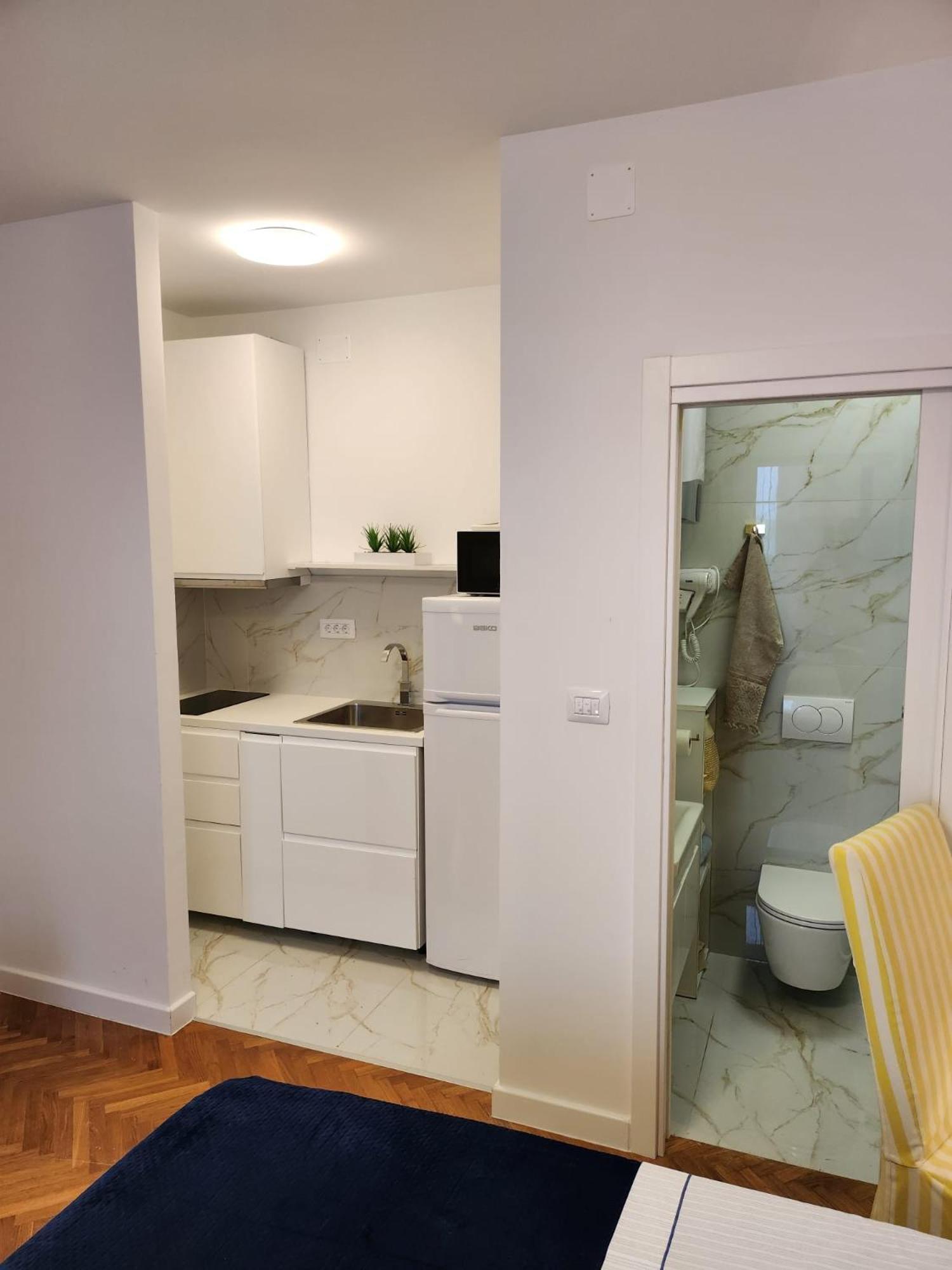 Vila Dora - Studio Dora Martinšćica Extérieur photo